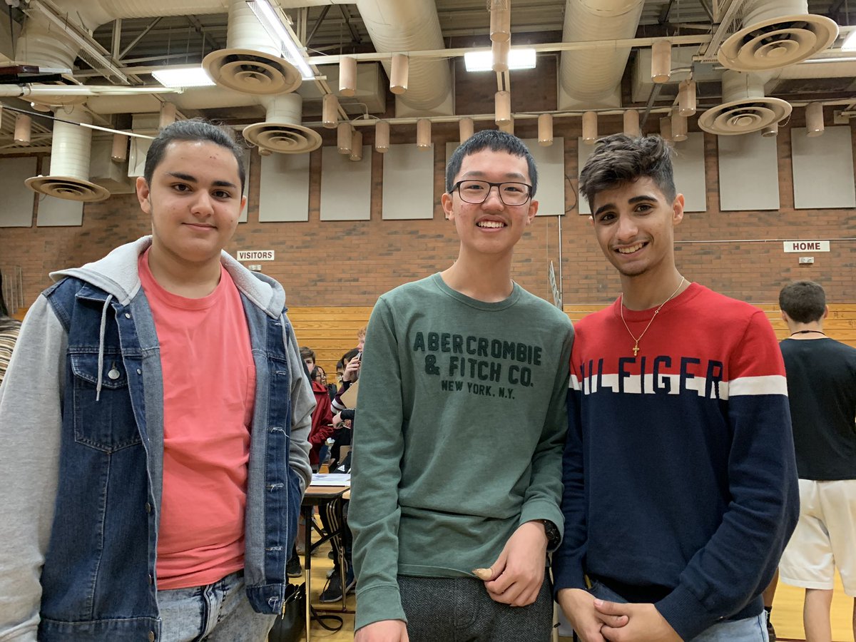 AzCouncilEconEd's tweet image. Students at Mountain Sky Middle Going through the #FinancialFair learning about buying/renting cars, homes, car insurance, groceries, entertainment. Incredible event! @WESDschools