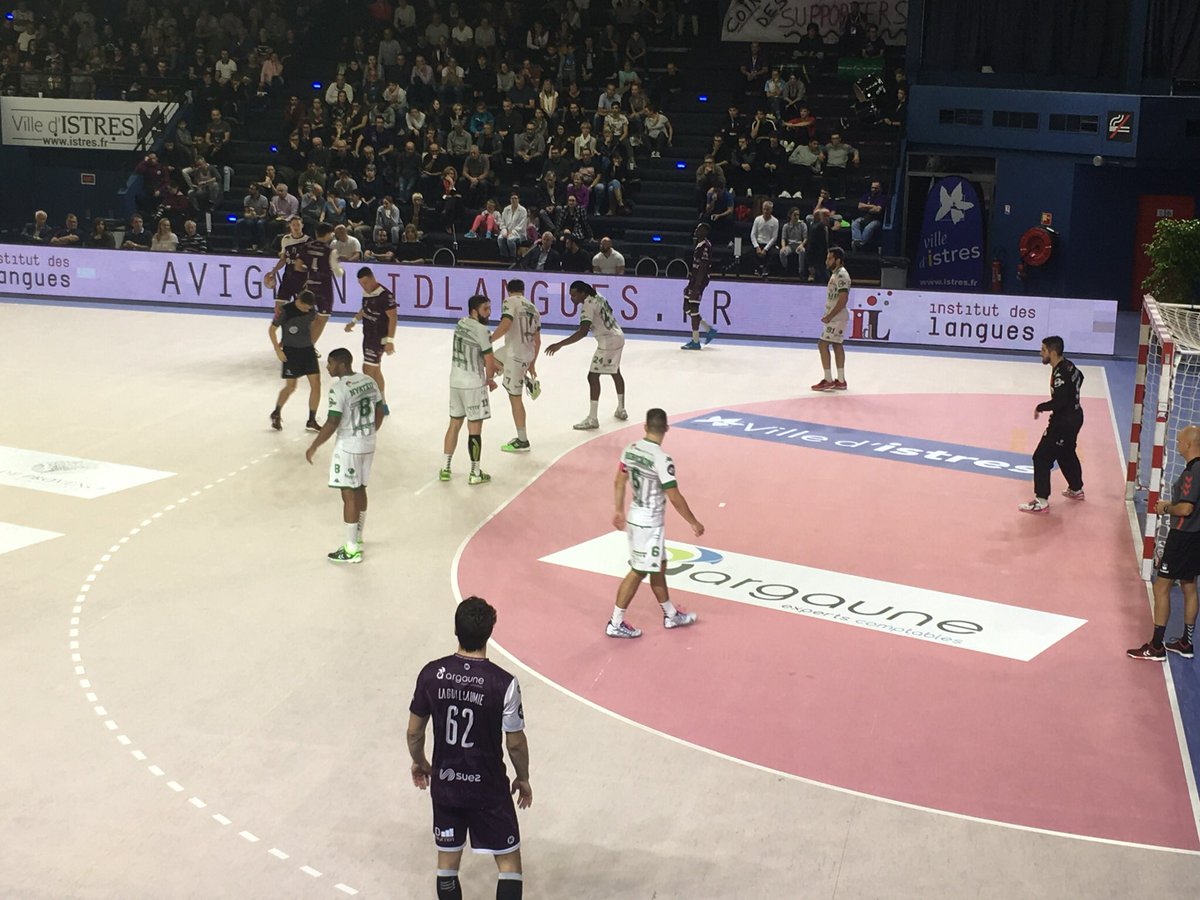 🔥🔥🔥 2e victoire consécutive pour <a href="/IstresHB/">Istres Provence Handball</a> en @LidlStarligue 
Succès très important à Cesson-Rennes (20-23) avec notamment en <a href="/TheoDerot/">Derot</a> en forme avec 6/8. Istres quitte la dernière place et revient à deux points de Cesson et Ivry.  La fin de saison va être haletante !!!
