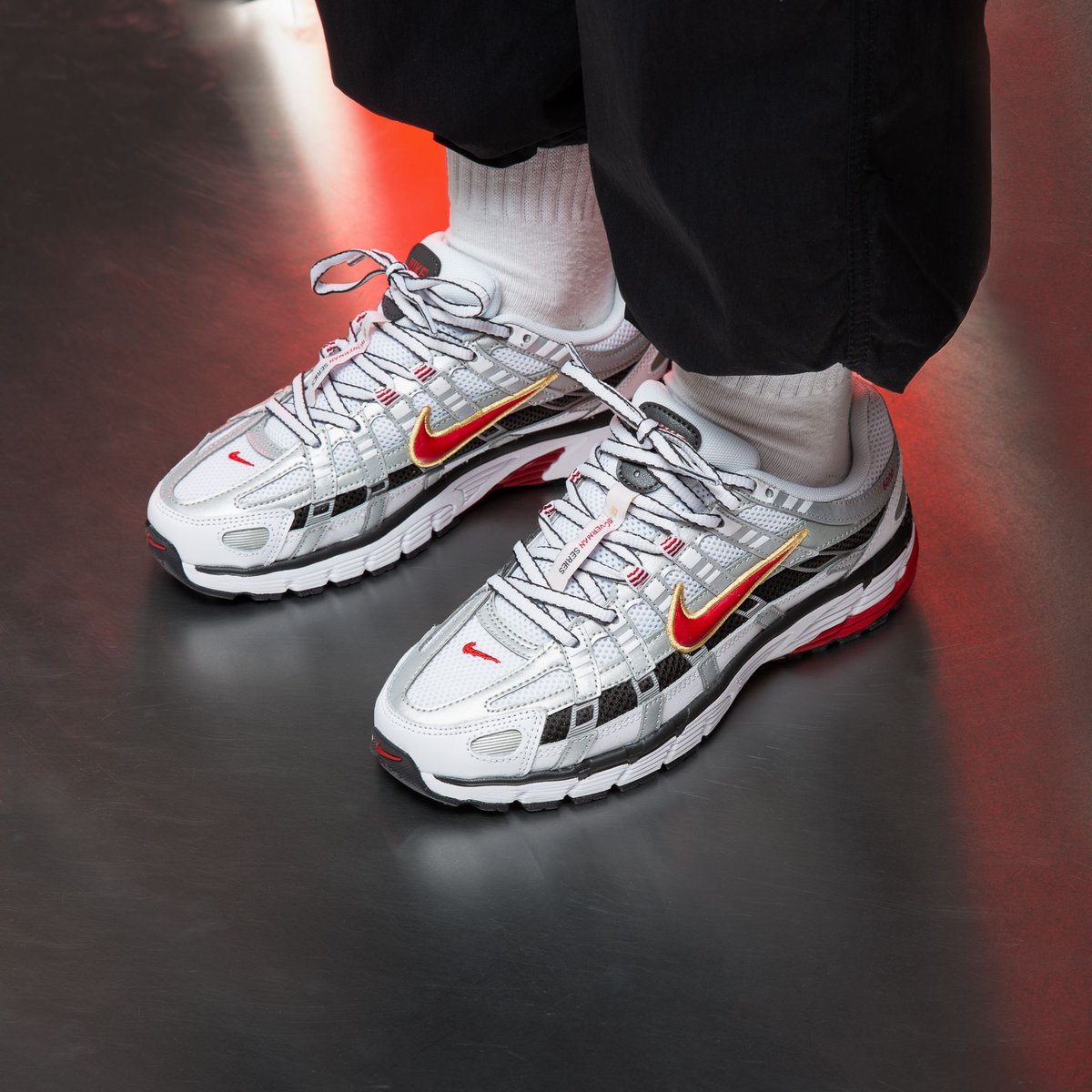 nike p6000 metallic silver red