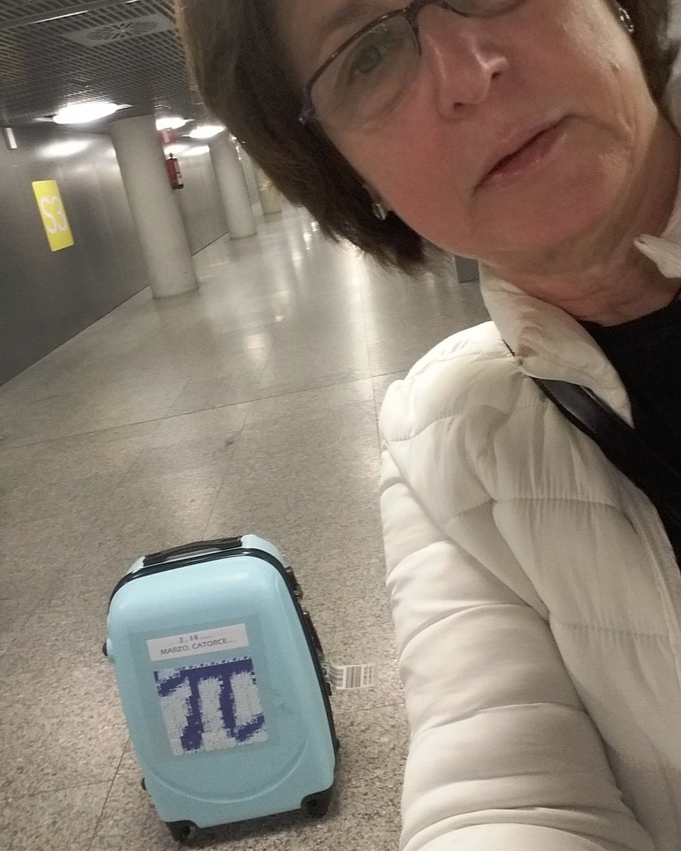 CovadongaRM's tweet photo. #PiDay #SelfiePi https://t.co/9I9yL6rPi2