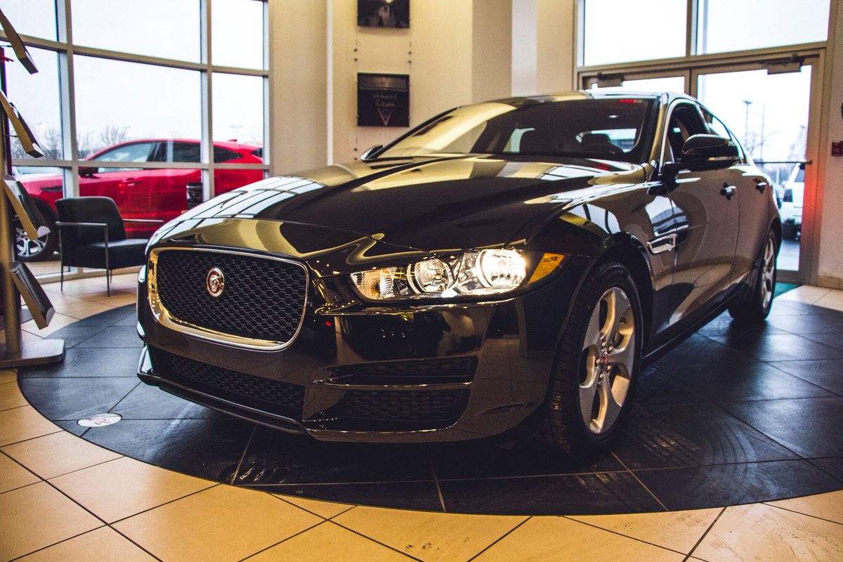 Jaguar XE. Luxury with Performance. #Jaguar #Luxury #Performance #Vroom #Vroom

ow.ly/wH1Q30o35G2