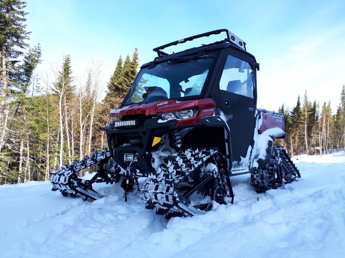 Machineryeditor's tweet image. Testing Can-Am's newest Defender equipped with their Backcountry track system. There's about 4 feet of snow under this thing. #westcdnag
