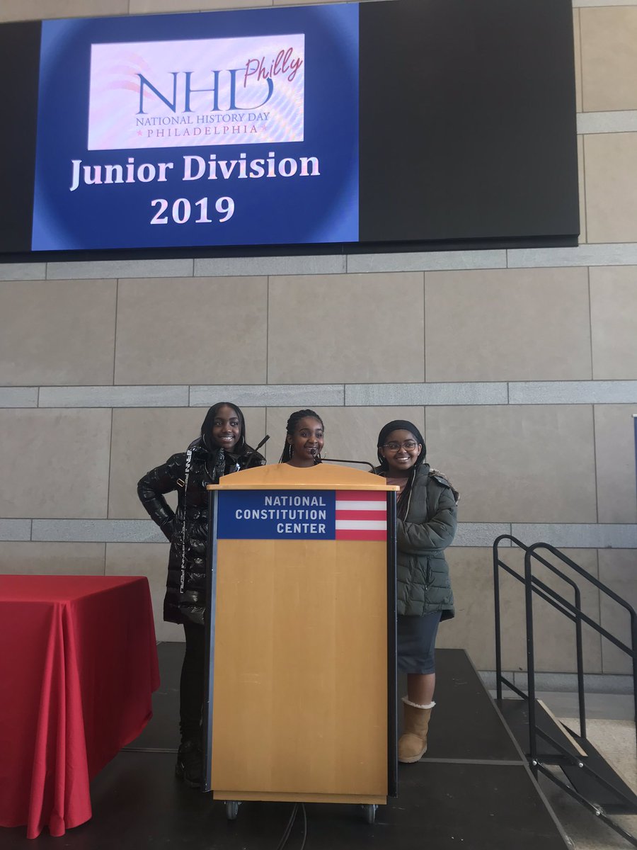 ksautner's tweet photo. Next gen @ConstitutionCtr leadership. #girlsrulehistory #NHDPhilly @independencecharter https://t.co/XzLfwrFJGF