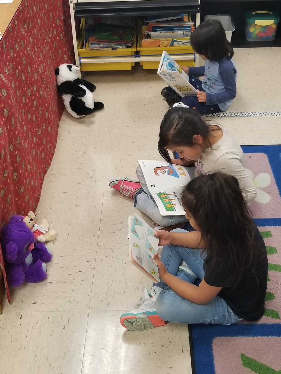 DZ_kinder's tweet photo. They love reading to a Book Buddy! https://t.co/3Ylp3AO3n3