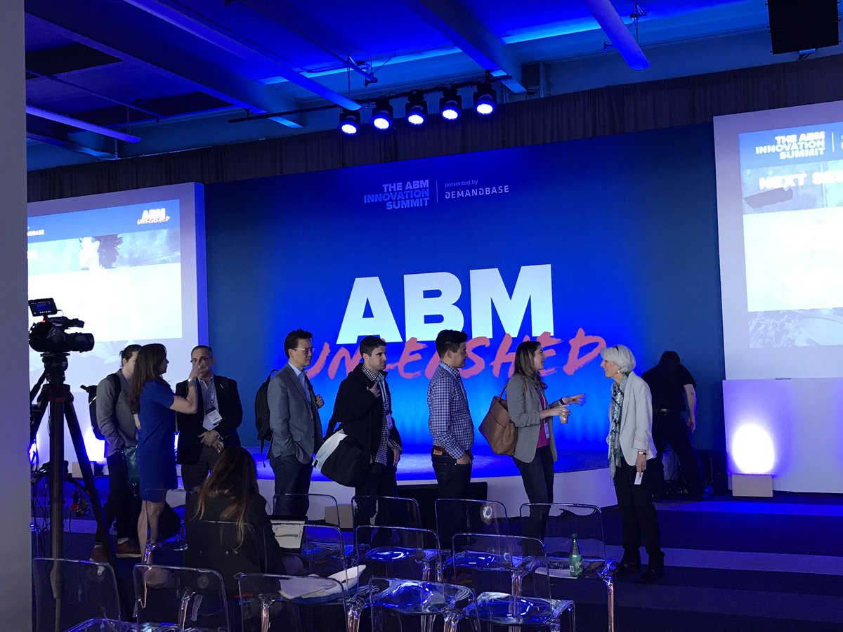 BethTiltges's tweet photo. Lineup and signup...Amazing session @kmacchi Thank you for sharing your knowledge! #ABMSummit https://t.co/zDg44cKwsf