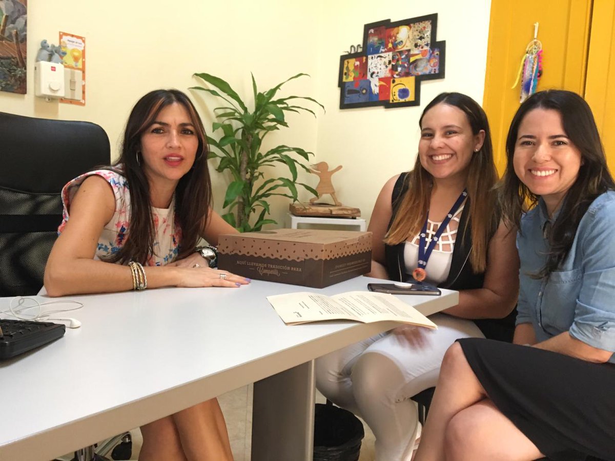 fundangelito's tweet photo. Una tarde de planeación con las líderes de la Fundación Bancolombia, ideando lo que vamos a desarrollar en lo que resta de este año 2019.
#TodosSomosAngelito https://t.co/Ea45tI435F https://t.co/5oRkEvtpgF