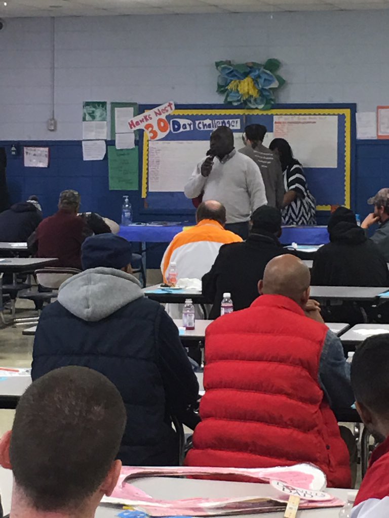 drmgbray's tweet photo. Donuts with Dad @HillcrestH Dads being equipped and encouraged! @HCSHarrisonBay @hamcoschools https://t.co/bPMWjbCq4G