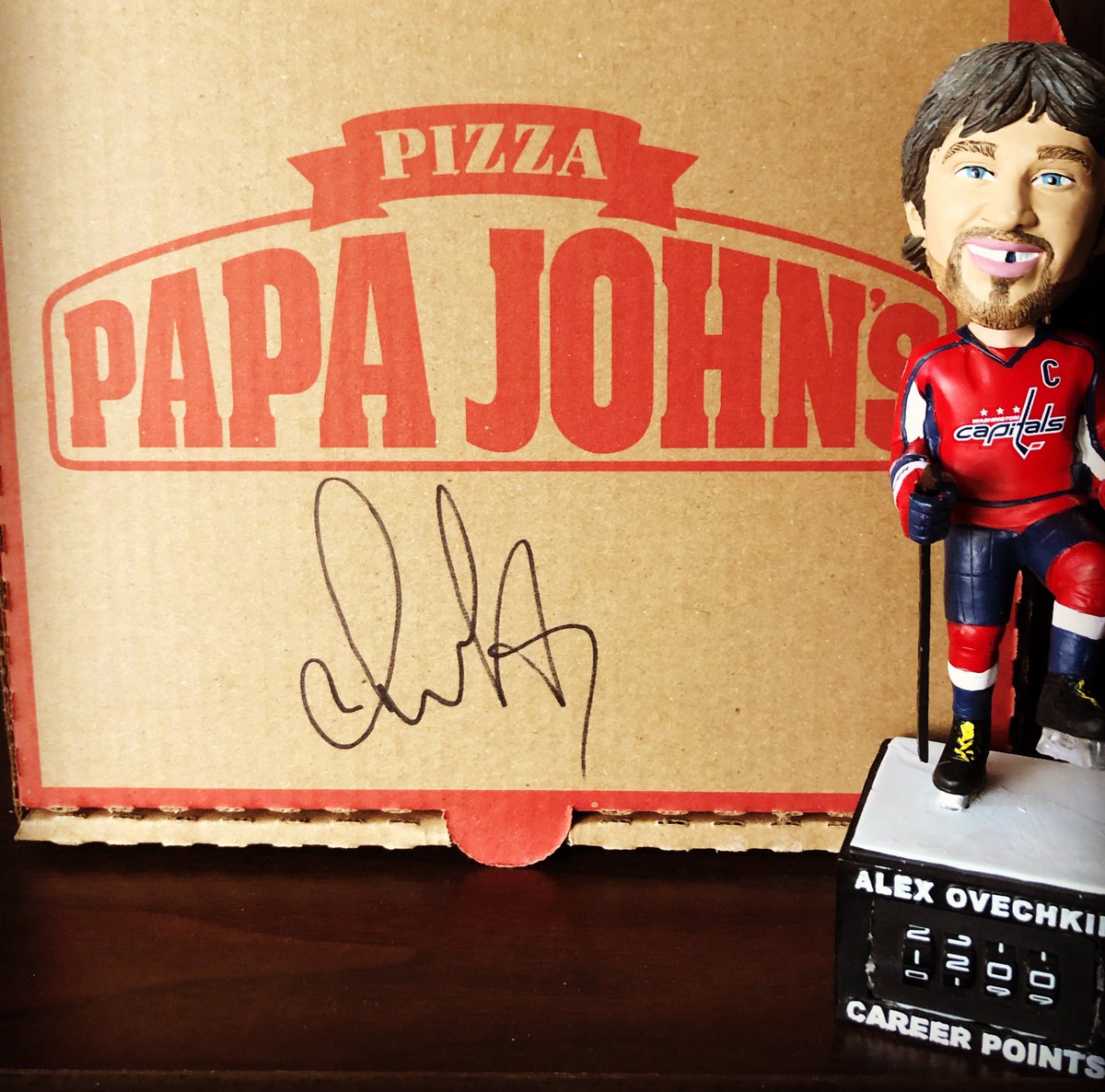 Congratulations to @ovi8 on 1200 career points! We're celebrating with Any Large Specialty Pizza for just $12.00.
RT & Follow for your chance to win this signed Alex Ovechkin pizza box! #PizzasHere🍕
#ALLCAPS
No purch nes, ends 3/18, rules: http://bit.ly/2TObZEK