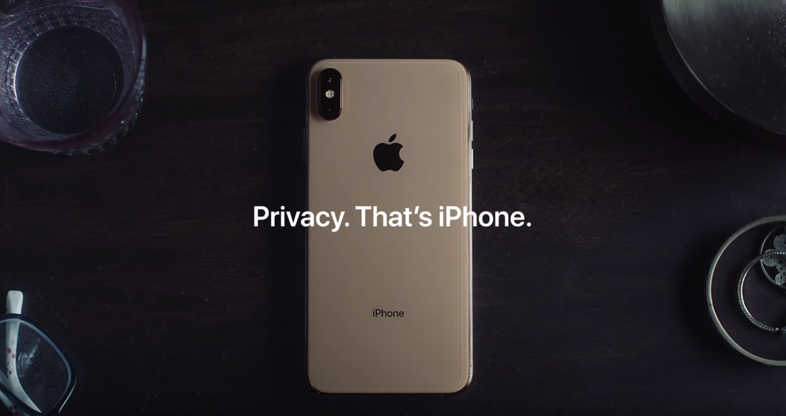 Apple ad that says "Privacy. That's iPhone."