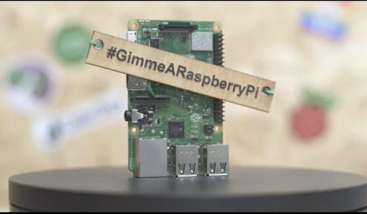 szntreble's tweet image. #GimmeARaspberryPi