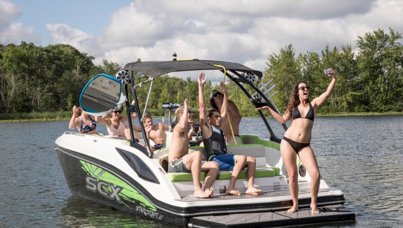 Brand new 2019 wake boats have arrived! Lock in your preferred dates by making your reservation for Summer 2019 at #smithmountainlake today! 

BOOK NOW ➡️ bwmarina.com/rental-boats

#virginia #bridgewatermarina #visitsml #getonthewater #lake #lakelife #wakesurfing #wakesurf