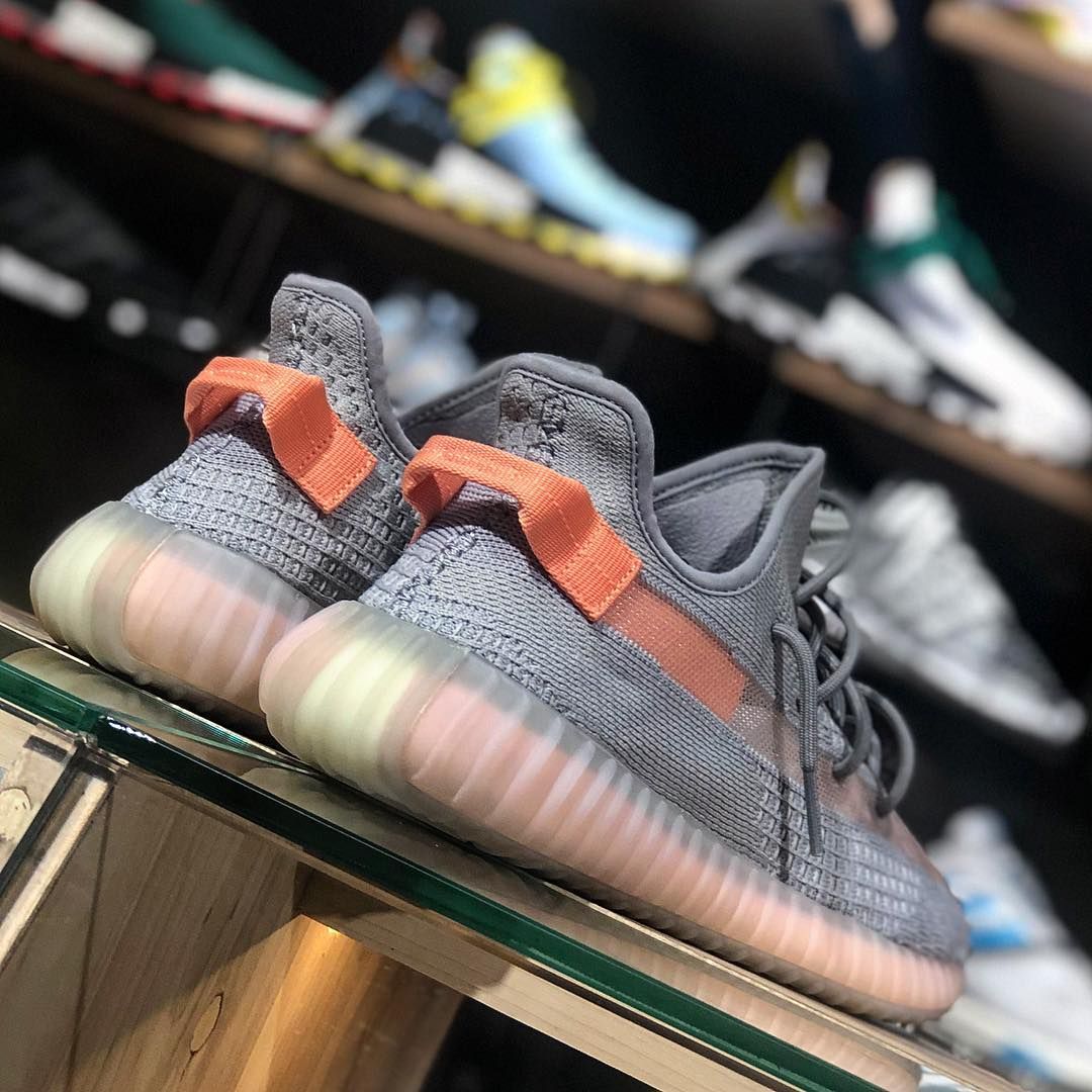 yeezy true form footlocker