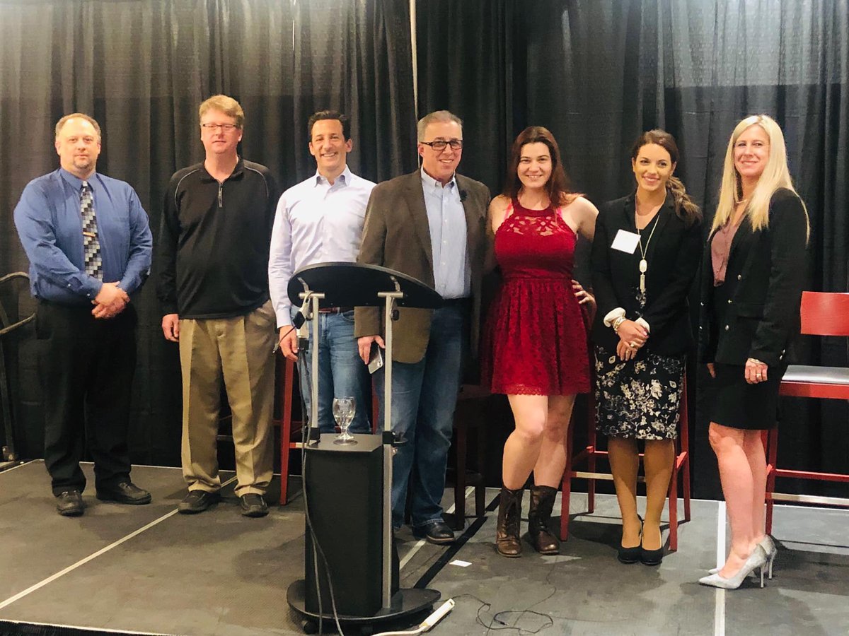 SamMillerSells's tweet photo. Participated in a National Association of REALTORS real estate technology event today in Columbus, Ohio and had the pleasure of sharing the stage with a fantastic group of tech and business experts. #realestate #NARTechEdge https://t.co/AWrZGMZEsw