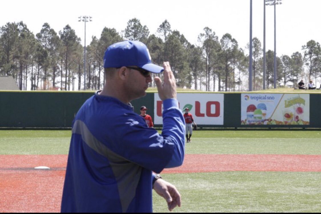 cahs_baseball's tweet image. We are now 6 days away, and #6 Coach Rob Orndorff.
#6MoreDays #CoachRob😎😎😎
💭🏖