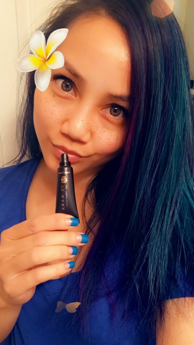 michelle_kahne's tweet photo. #Step1 : Apply the #TemanaLipScrub #Step2: Apply #TemanaLipTreatment #Step3: Pick #TemanaLips #LipStickColor #TemanaLipstick #TemanaLiquidLipstick #TemanaLipGloss | I’m wearing #TemanaLipStick in #VolcanoRed & my face looks great 👍 #Thanks to #TemanaSkincare *Link in bio* https://t.co/3F1FVvFKDH