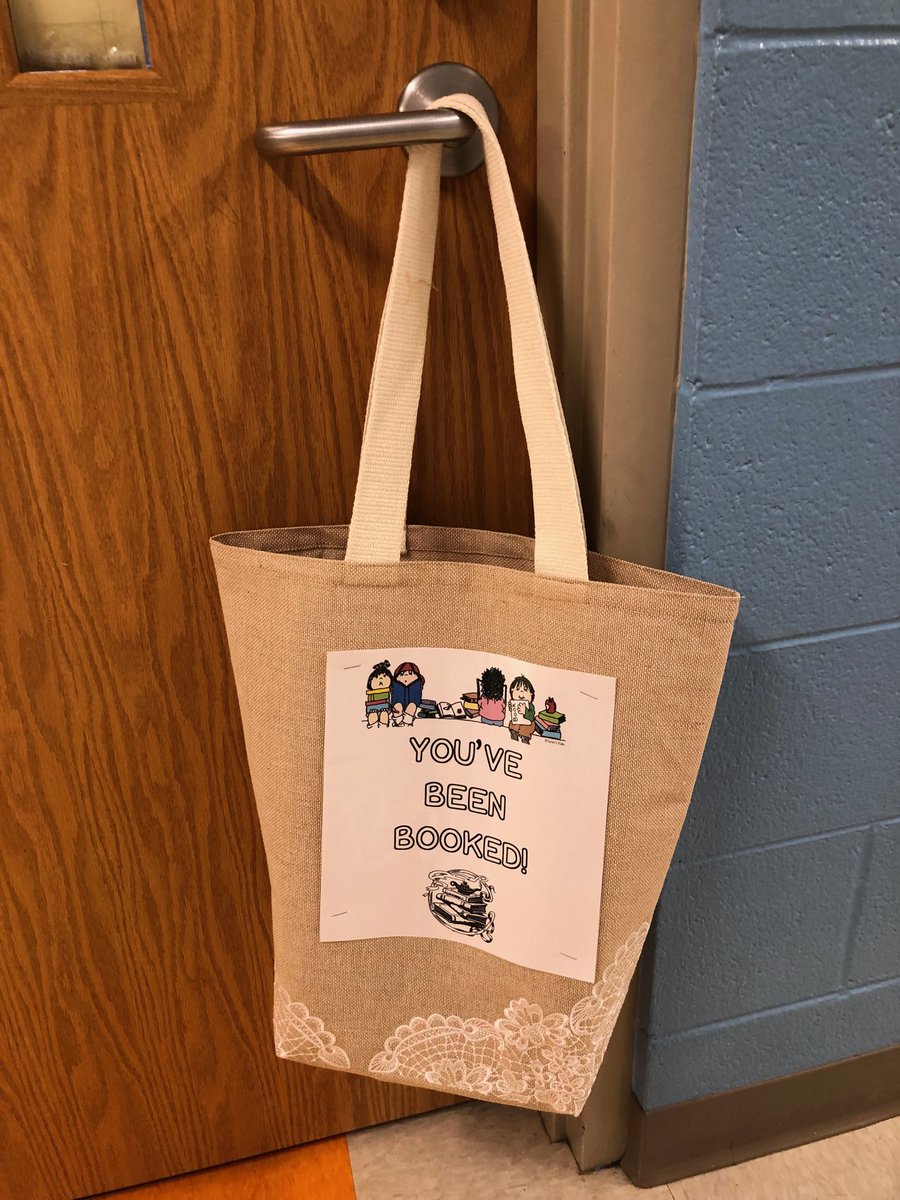 mooreteaching's tweet photo. And so it begins...⁦@RolesvilleES⁩    When will the “You’ve Been Booked!” bag arrive at your classroom door? Read, Trade and Pass it Forward ♥️#Love #LoveofLearning https://t.co/C7tPKrilzP