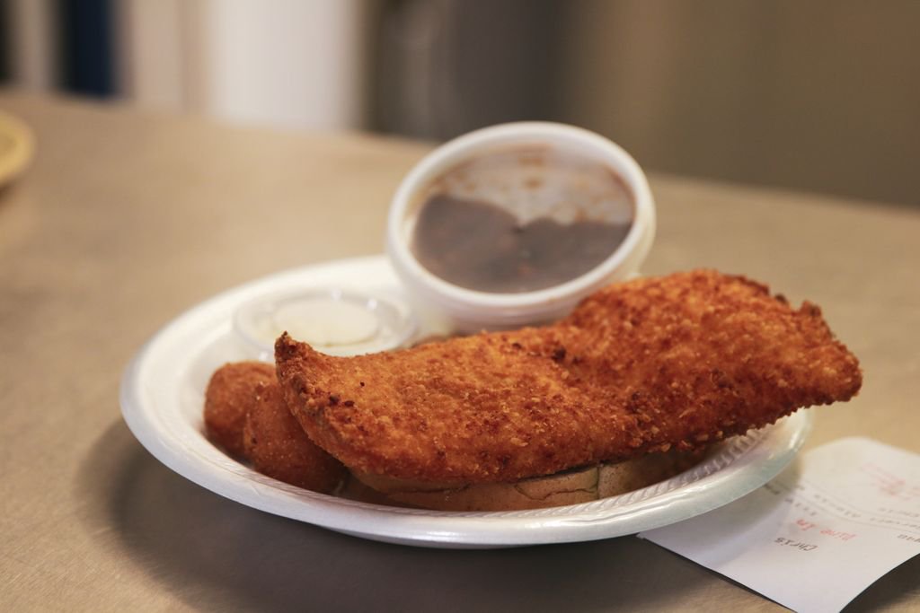 porklandbbq's tweet photo. Tomorrow is Fish Fry Friday! If you haven't tried our fish sandwich plate yet, you're definitely missing out! Fresh, hand-bread Atlantic Cod, your choice of bread, hushpuppies, AND a side for $7! We'll see you tomorrow! 
#WeLoveYou #NeighborsLovingNeighbors #FishFryday #FishFry https://t.co/adrH0Z9pxb