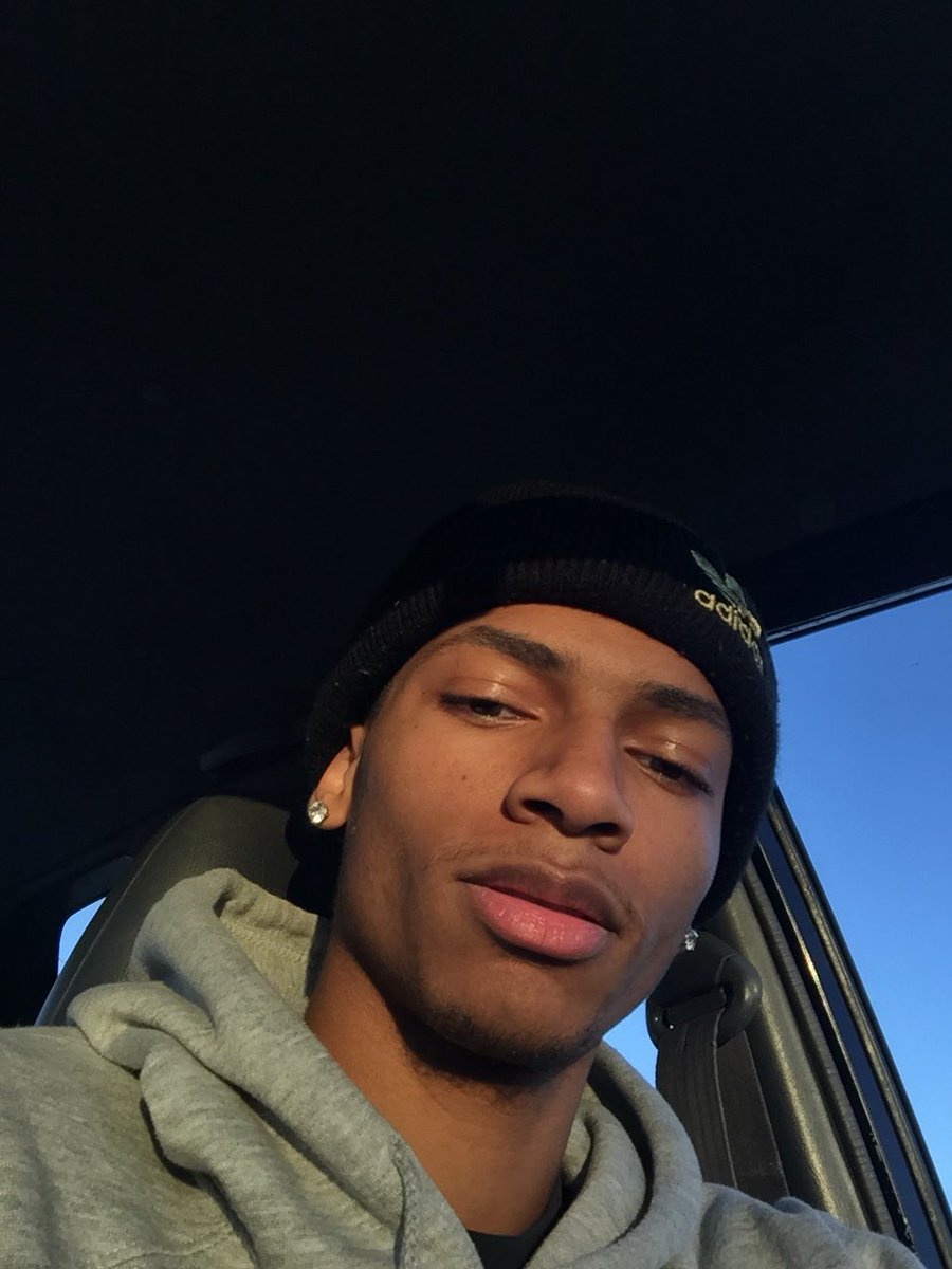 khaleelbagley's tweet photo. #gsu23 🤔🤔🤔🤔 https://t.co/xM13FsNoRF