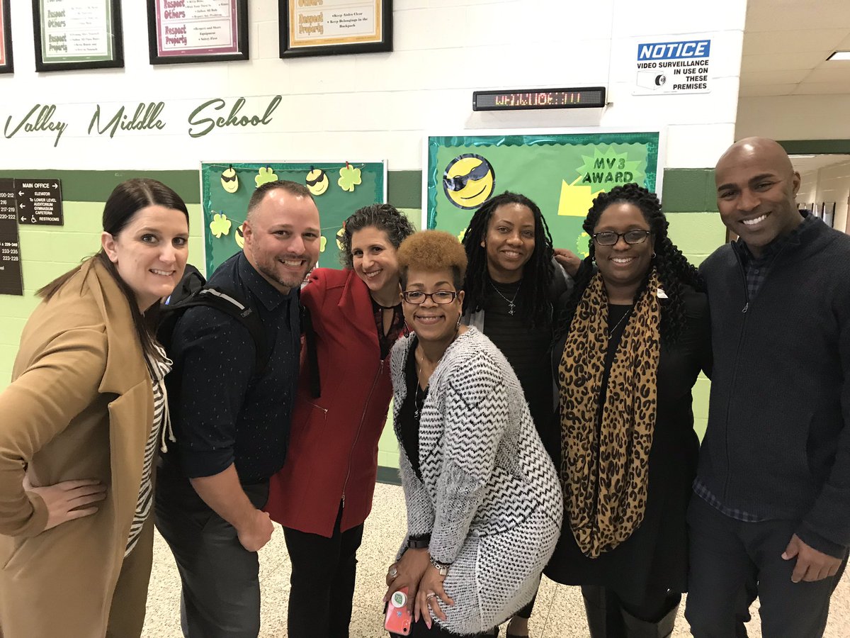 MVOPLearn's tweet photo. Sawubona!  Diversity, cultural responsiveness, voice, identity!  MVCSD is working to #Reachalllearners @edtechteam @k_shelton https://t.co/jxRXeASXqo