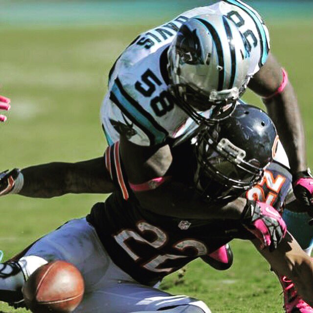 MattForte22's tweet image. #tbt to the time I fumbled on the game winning drive to lose the game vs. Carolina!  Why post? I’m just keeping it real wit y’all. Failure is a motivator and a factor in the equation of success that is impossible to avoid. #keepitauthentic