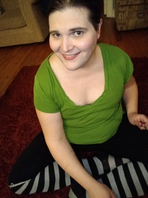 TGirlEvie’s pics and videos