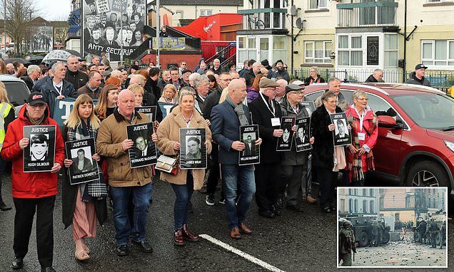 FRS_WM_Rodger's tweet photo. Families of Bloody Sunday victims march through Londonderry as 17 British Army veterans wait to find out today if they will face charges over 1972 shootings that left 13 dead
https://t.co/bv9FJrIZYx

#ExForces #ExMilitary #Veterans #railindustry https://t.co/QBFJ7aRg7P