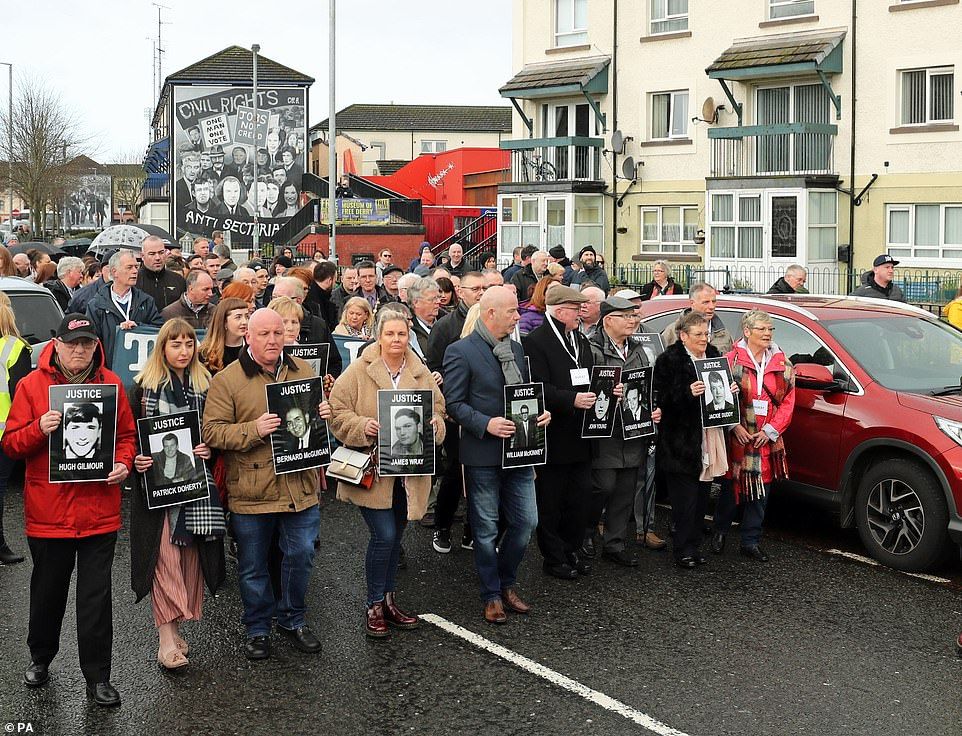 FRS_WM_Rodger's tweet photo. Families of Bloody Sunday victims march through Londonderry as 17 British Army veterans wait to find out today if they will face charges over 1972 shootings that left 13 dead
https://t.co/bv9FJrIZYx

#ExForces #ExMilitary #Veterans #railindustry https://t.co/QBFJ7aRg7P
