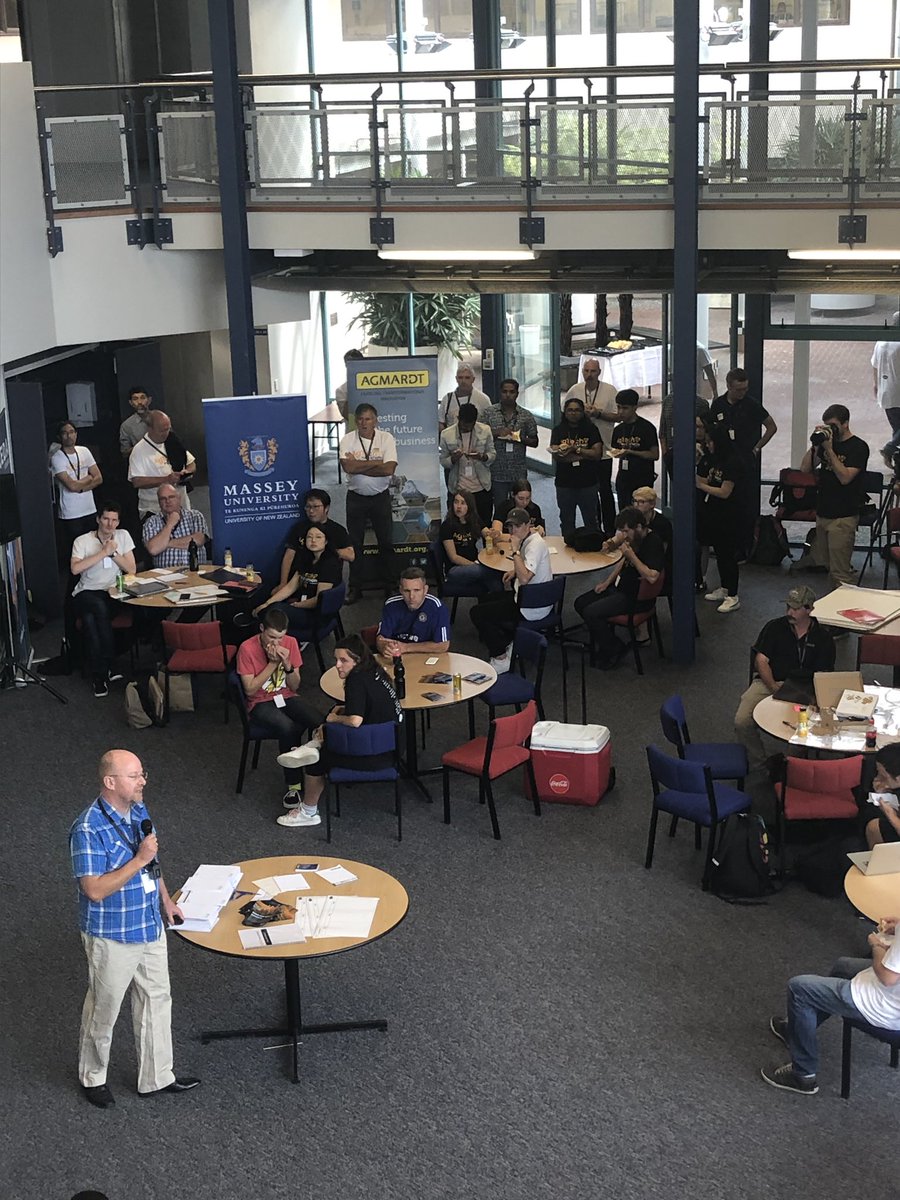 Russell Craig National Technology Officer at <a href="/MicrosoftNZ/">Microsoft NZ</a>, chats with #AgTechHackaton participants over lunch on Day 1. #agtech #NZAgriFoodWeek <a href="/CentralEDA/">CEDA</a> <a href="/MasseyUni/">Massey University</a> @NitschkeMalcolm