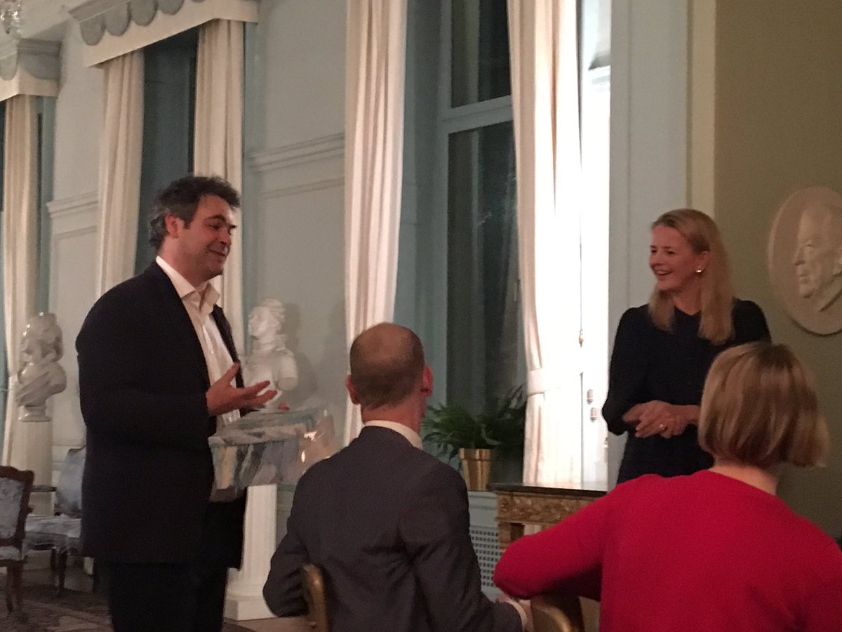 lykkefriis's tweet image. Splendid @ecfr dinner hosted by the Swedish ambassador in London 🇸🇪@MabelvanOranje stepping down as co-chair after over 12 years. But staying on emeritus chair 💪🏆#FRESHasever