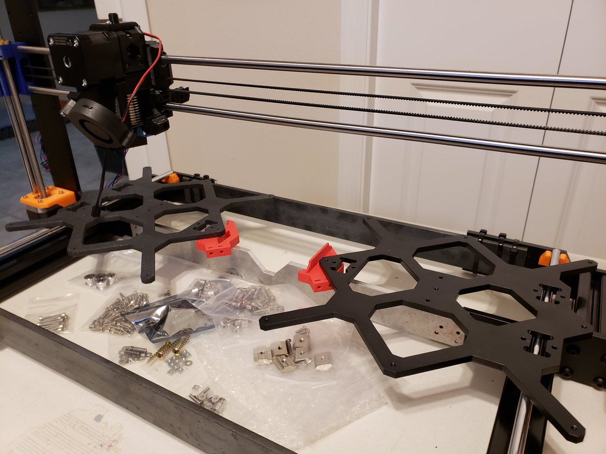 HappyExtruder3d's tweet photo. Ever scratched your head and asked why in the world did I start this project 🤣🤣🤣 spaces in between dadadada..... #3dprinting #imnoengineer @dopesoner930 @crussty @77bergkamp19 @ArtMods_ https://t.co/FEtfXjBYbV
