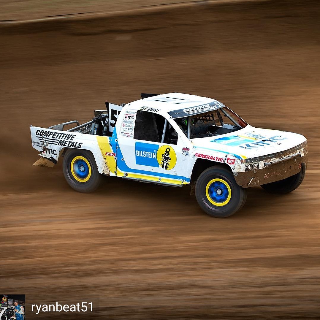 FKrodends's tweet photo. Full throttle indeed!
RP from @RyanBeat51- Full Throttle Into Race Weekend! #GeneralTire #KMCwheels #ChicagoPneunatic #ChevroletPerformance #BilsteinUS #LucasOil #RamMounts #FKrodends #MillerWelders #CompetitiveMetals #Bell #antigravitybatteries #teamFK
📸 @danielschenkelberg https://t.co/aSV0ajWPcv