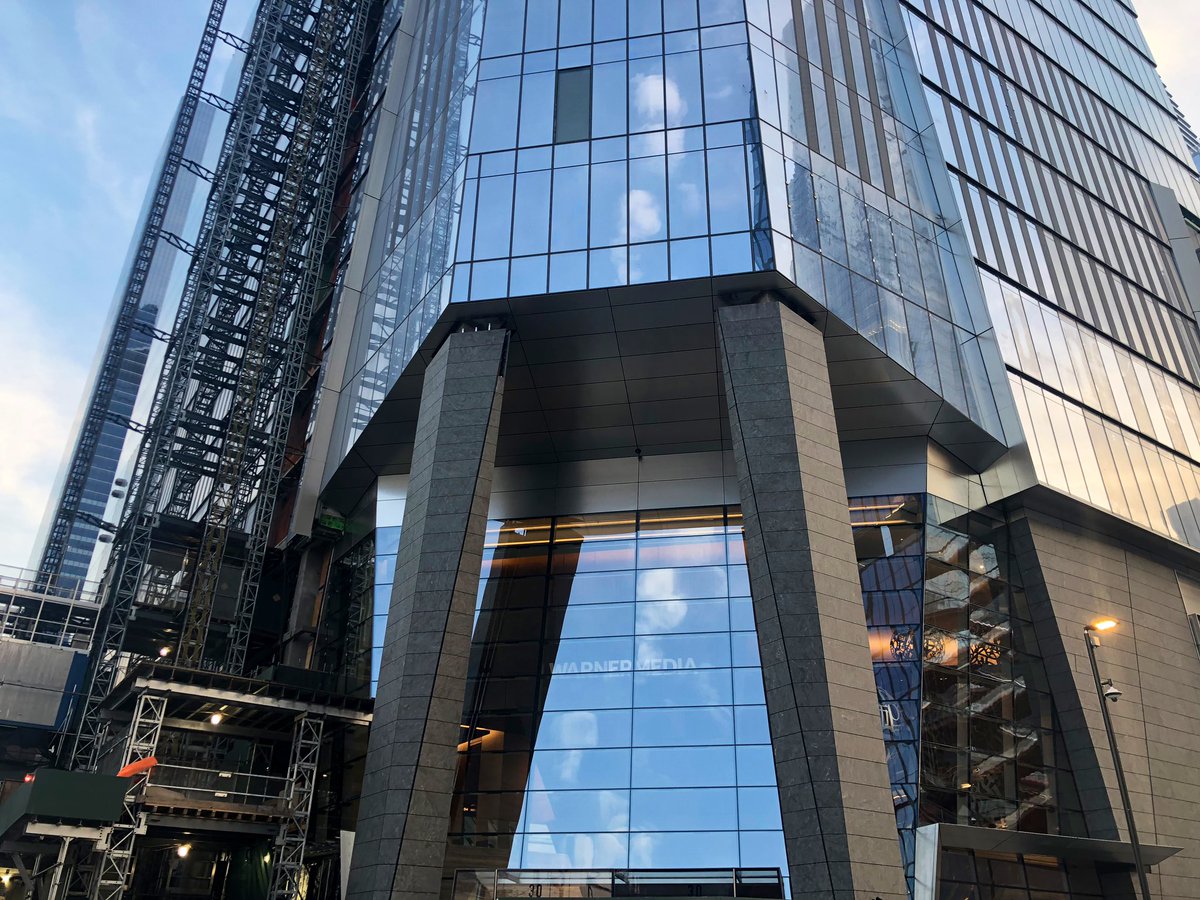 Brian Stelter tweet media