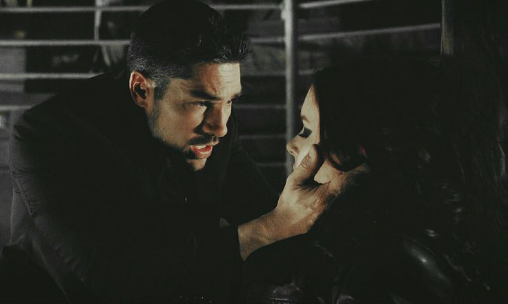 SethKateFan's tweet photo. Miss #sethkate so much. #RenewDusk #SaveDusk #FromDuskTillDawn Give us a season 4 or something. We need answers. https://t.co/YEIulecvXV