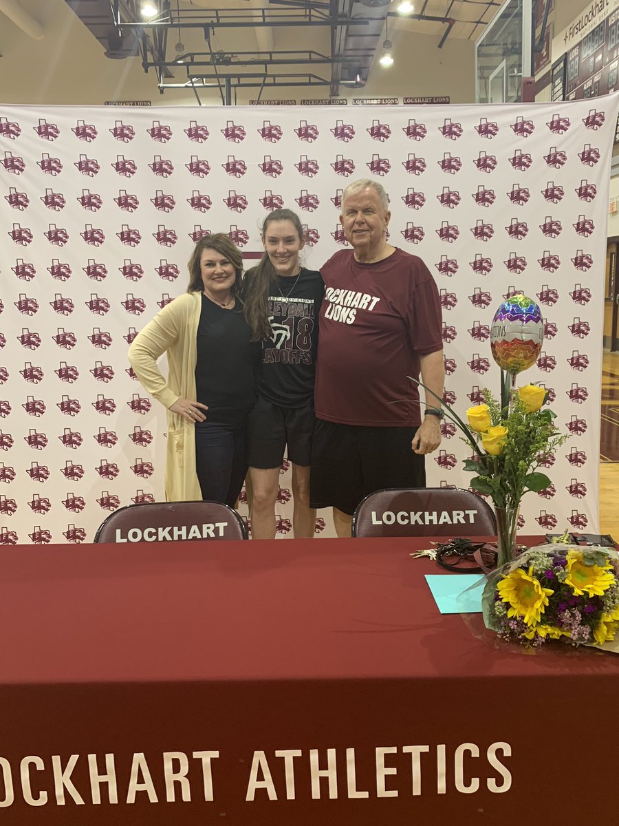 OnePrideLHS's tweet photo. Congratulations to both Miracle Clay (Texas Wesleyan Cheer) & Sydney Shaw (TLU Basketball) on their signing day.We are incredibly proud of both of these #LockharLeading young ladies! Thank you to their awesome supportive parents! @LockhartISD @lockhartabc @SouthpawEdu @Kimbrents https://t.co/9JbNd5xms4