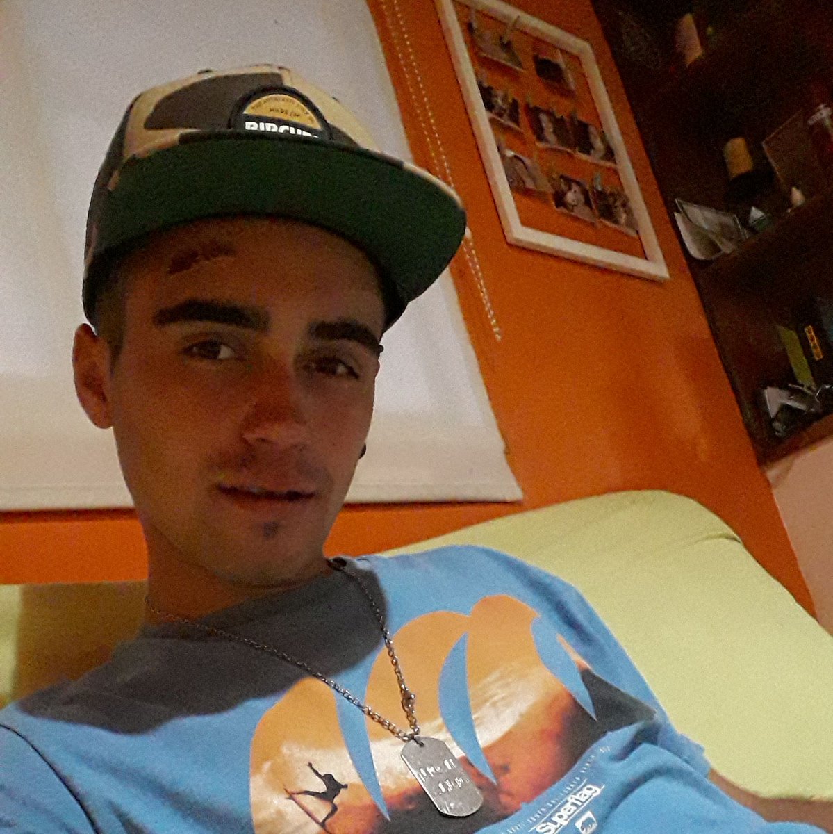 AlejoDallaVia's tweet photo. #NuevaFotoDePerfil
#poxi tunin https://t.co/BO9y6kljTB