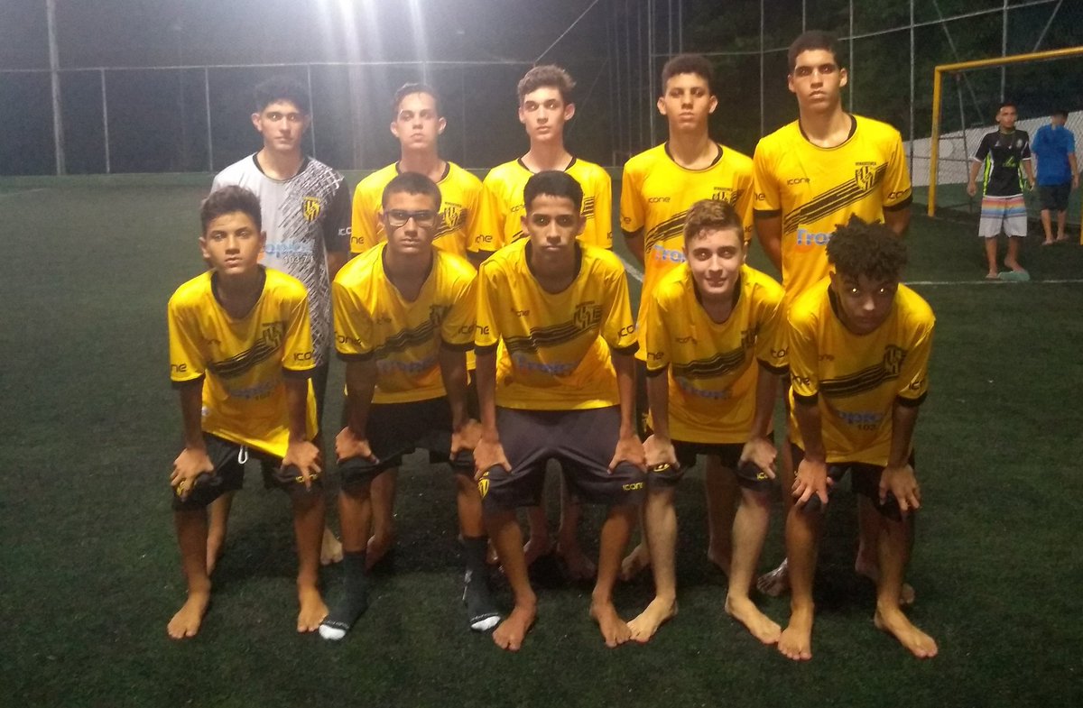 Bailedemunique's tweet photo. ⚽💛 https://t.co/HDlIJX8xEv