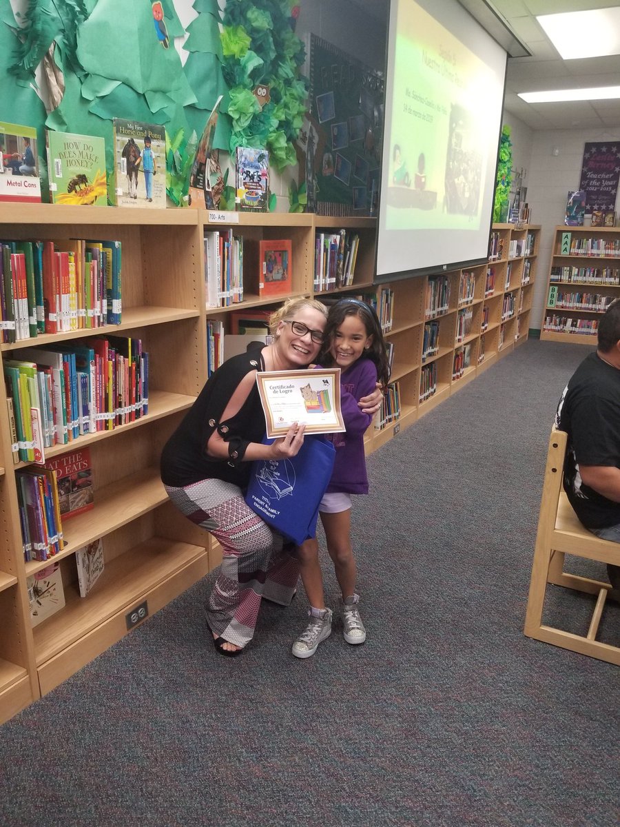 PenaNachelly's tweet photo. Some pictures from our last day of Spanish Parent University! 👨‍👩‍👧👏 #cgeeagles @asanchezcasella @ESOL_VCS https://t.co/hZG4YjTeyi