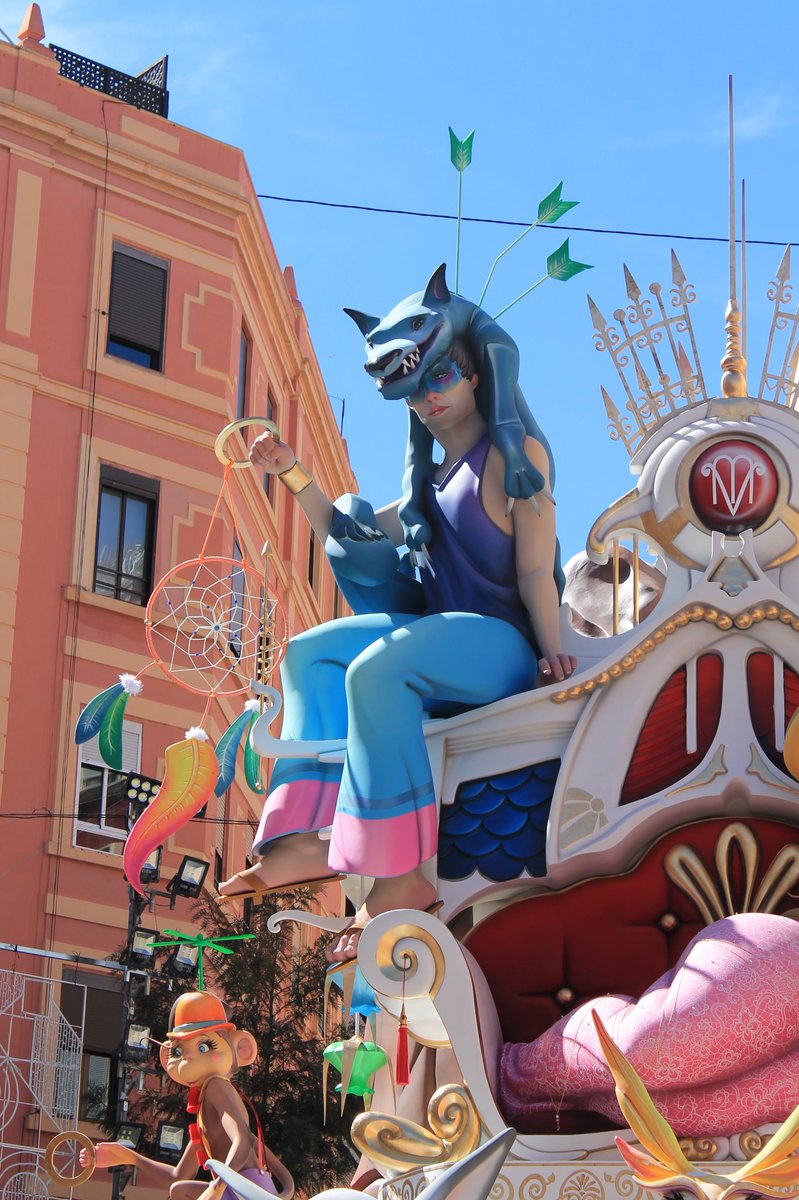 Plantà falla <a href="/FallaCubaLto/">Falla Cuba Literato</a> obra de Vicente Martinez 14 de Marzo #plantà19 #Falles19