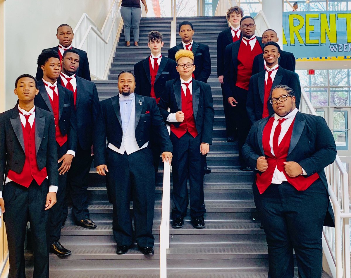 APSMHJHSJaguars's tweet photo. I ❤️😍💛 these pics of @MHJHS_Chorus Our Choir performed superbly at LGPE with our Advanced Mixed Chorus receiving SUPERIOR ratings in performance and Excellence in sight reading! @mjjptsa @MHJHSTheater @sara_womack @MHJHSJaguarBand @MurdockMHJHS1 @dan_a_sims @CarstarphenMJ https://t.co/yQqeNPaPHP