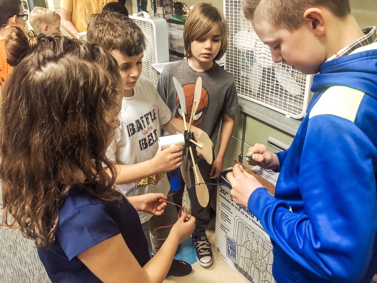 MrsWillis4th's tweet photo. The 4H Science Ambassadors came and did a STEM activity called ‘Wired for Wind’ with us today! We got to create and test our own wind turbines! Students had a great time being engineers! 💨🔄 #pgetweets #wiredforwind #4thgradefun https://t.co/tHgDQsCy7q