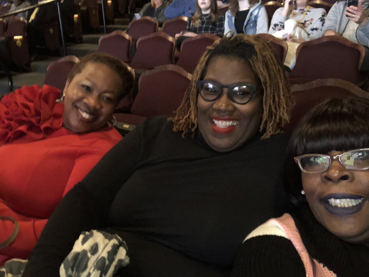 Can’t wait to see Auntie Chelle! #IAmBecoming 
<a href="/MichelleObama/">Michelle Obama</a>