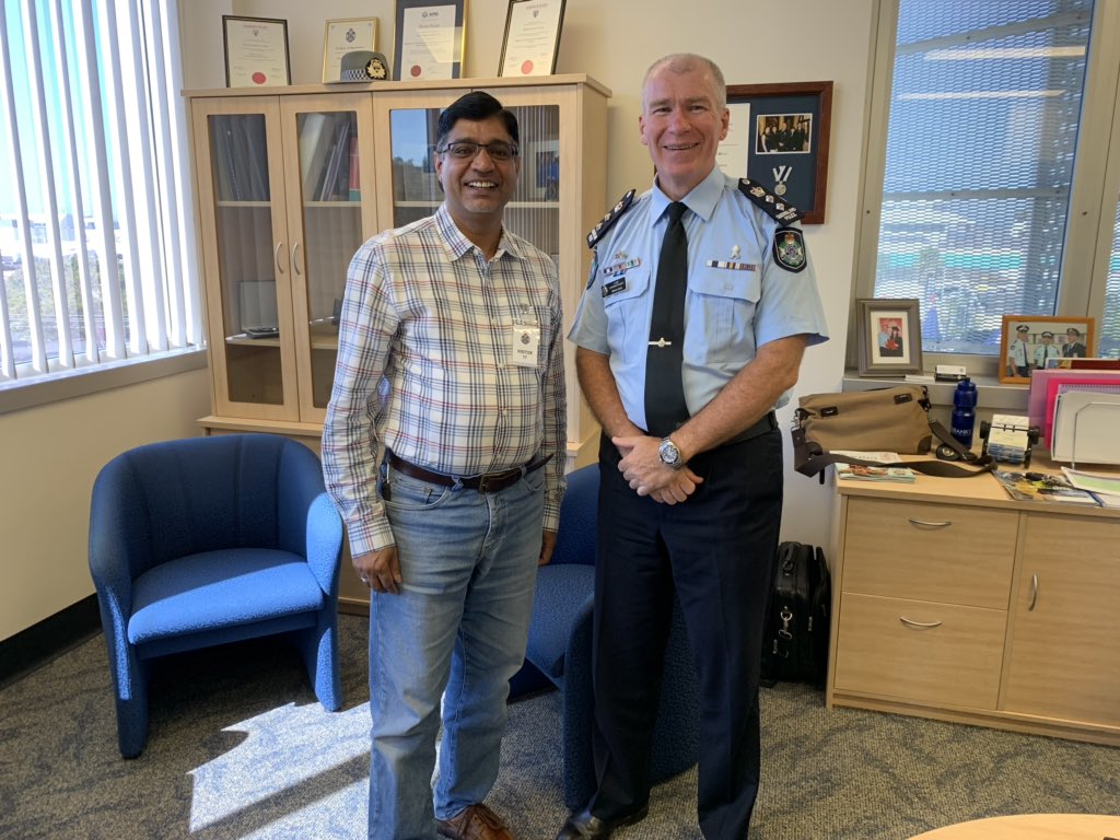 Thank you @QldPolice #BrisbaneSouth #District #ChiefSuptBrianSwanAPM for meeting, listening & sharing how we can work together in creating a cohesive, respectful & peaceful society #MuslimsForPeace #MuslimsForLoyalty #LoveForAllHatredForNone