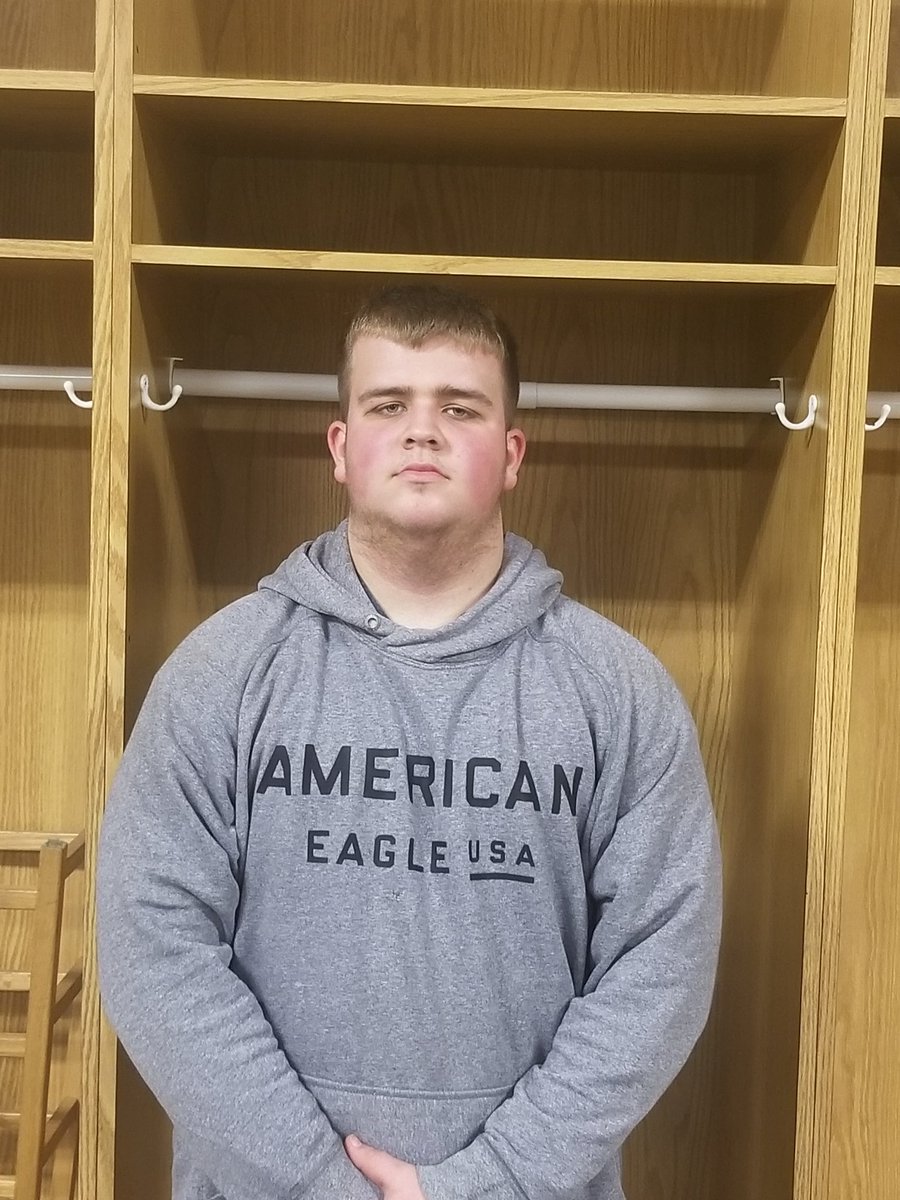 LCSMrPezo's tweet photo. Lancaster Football Varsity Lifter of the Week is Drew Solt! @GalePride @drew_solt60 #SeniorWorkEthic #BleedsBlueAndGold #TeamFirstAttitude https://t.co/C2FzUGsVV2