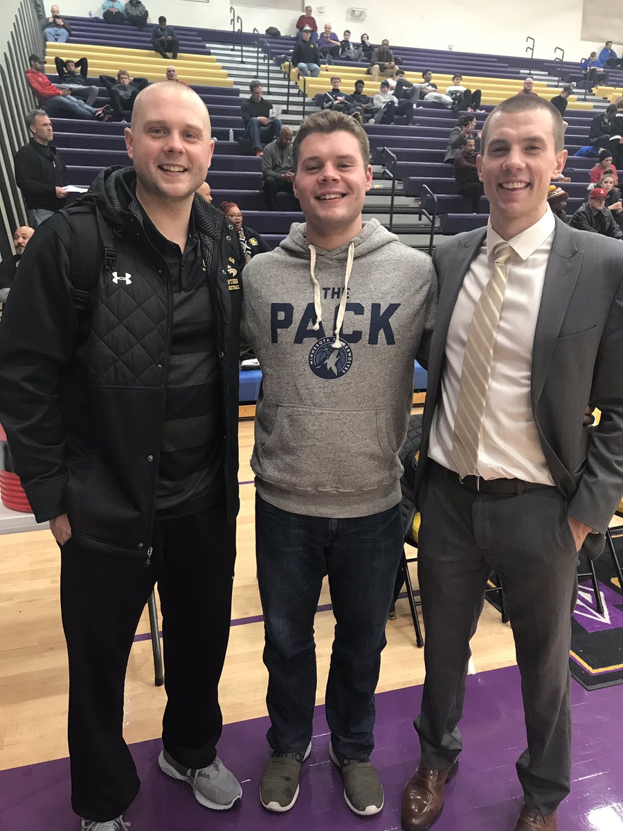 btezy86's tweet photo. Congrats to the Big Brothers @CoachTesdahl and @CoachTesdahl32 for Punching their Tickets to State๐ #BuildTheNest #RespectTheHop https://t.co/ex8A1kJoBl