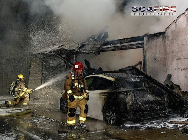 564FIREPhoto's tweet photo. Redlands FD working a recent structure fire. #fire #redlands #redlandsca #redlandsphotographer #emergency #firedepartment #iaff #photojournalism #firephotographer #chiefmiller #leatherheadssocialclub #redlandsfire #redlandsfiredepartment #redlandsfiredep… https://t.co/lW1F8JCcnc https://t.co/VSwPYTkSMy