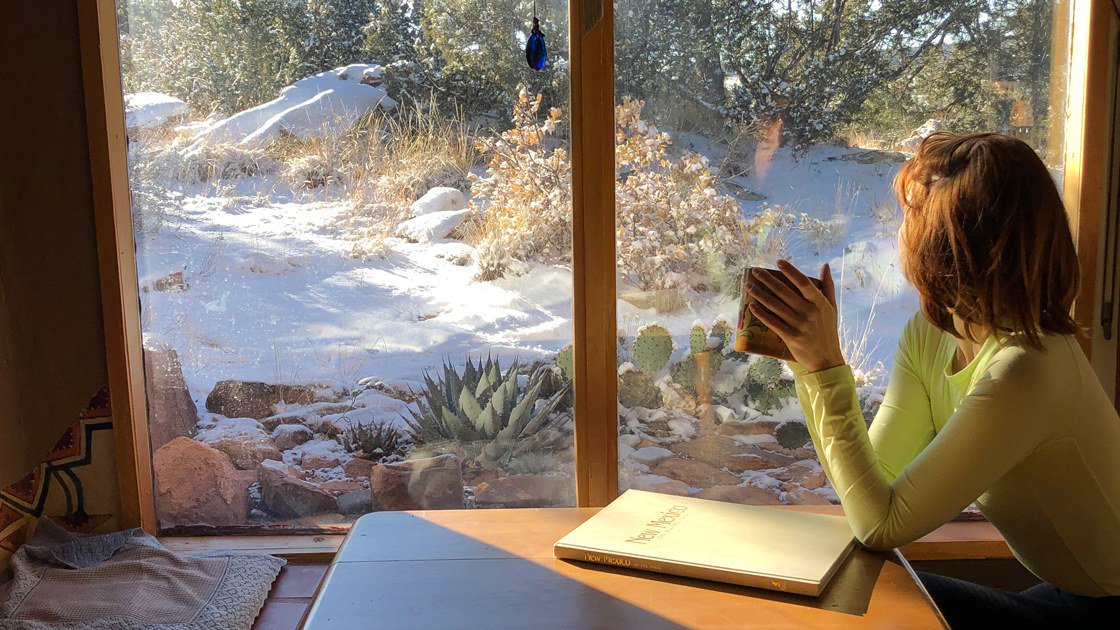 .@AmeliePichard's takes us on an eco-house tour through the American West. vogue.cm/VTtXkdL