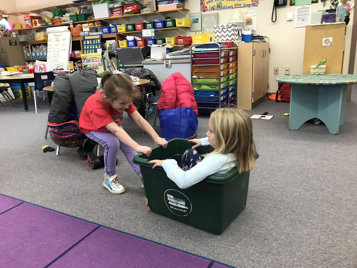 pes_christensen's tweet photo. Kindergarten students explore  forces and interactions with pushes and pulls! https://t.co/lC2YD7OgDq
