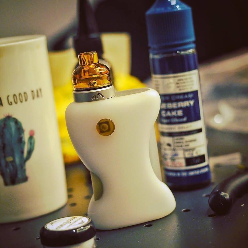 BdvapeOfficial's tweet photo. #purebfmod vaping after dinner, feeling good ππππ#vape #vapenation #vapetricks #vapelife #vapeporn #vapestagram #vapedaily #vapeshop #vapesociety #vapefriends #vapelove #vapepics #vapeon #vapefamily #vapers #newmod #vaping #vapefam #vapelyfe #vapecommunity #highendmod https://t.co/DpXg5avGAg