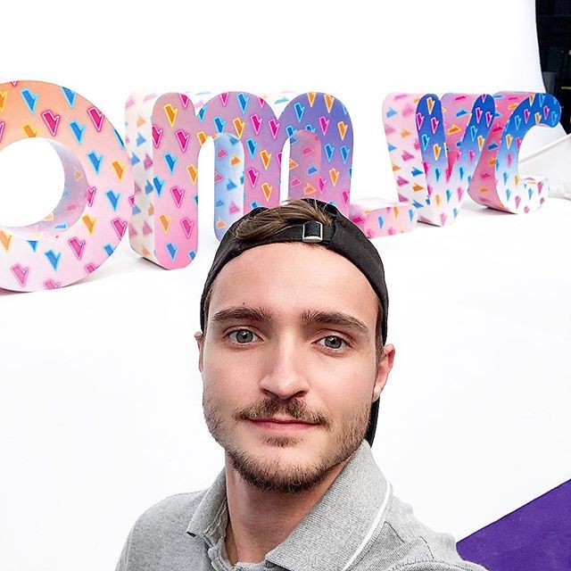 Felipebottini's tweet image. Com_vc, a gente faz o The Voice. Comigo, você faz o que quiser 😜 #Sqn #AtéParece #ComVc #Comigo #Job #Joke #Piada #Work #Globo #PlimPlim #Copywriter #Projac #Amo #TáNoAr #RJ #TBT ift.tt/2CmqYf9