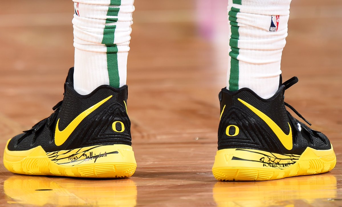 kyrie irving trix shoes